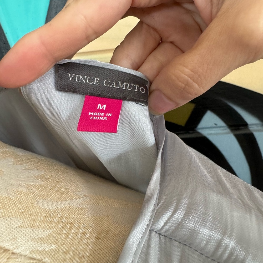 NWT Vince Camuto Silvery Tunic, size Medium - Picture 10 of 11